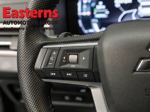 Used 2023 Mitsubishi Outlander SE image 15