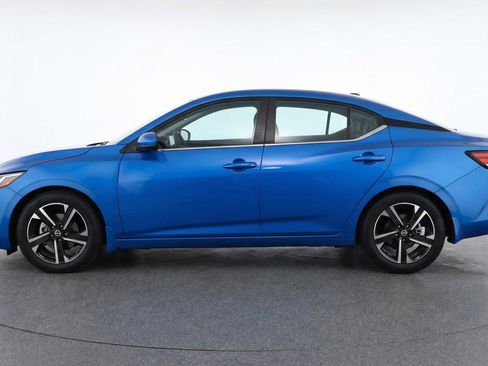 Used 2025 Nissan Sentra SV FWD image 5