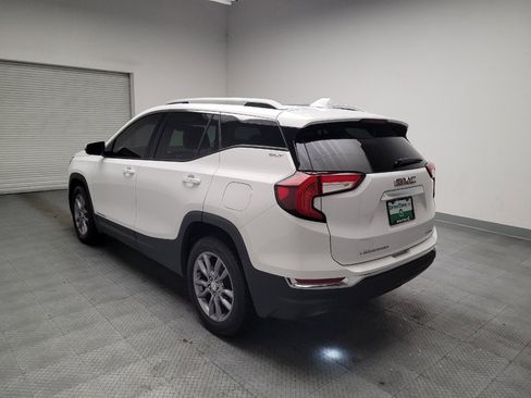 Used 2022 GMC Terrain SLT w/ Infotainment Package II AWD/4WD image 5