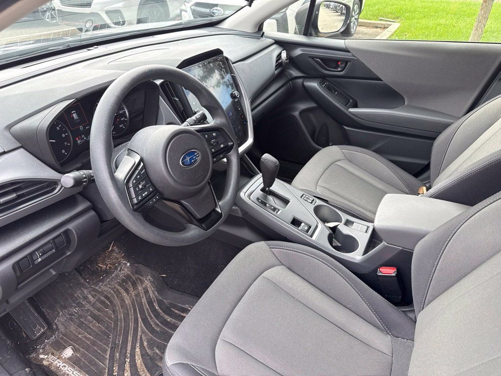 Used 2025 Subaru Crosstrek 2.5i Premium AWD/4WD image 17
