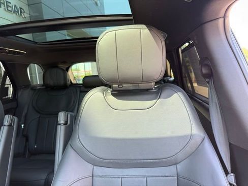 Certified 2024 Land Rover Range Rover Sport Dynamic SE image 16