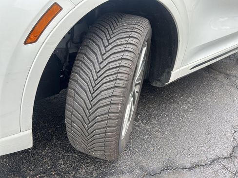 Used 2024 Lincoln Corsair Grand Touring w/ Equipment Group 301A image 4