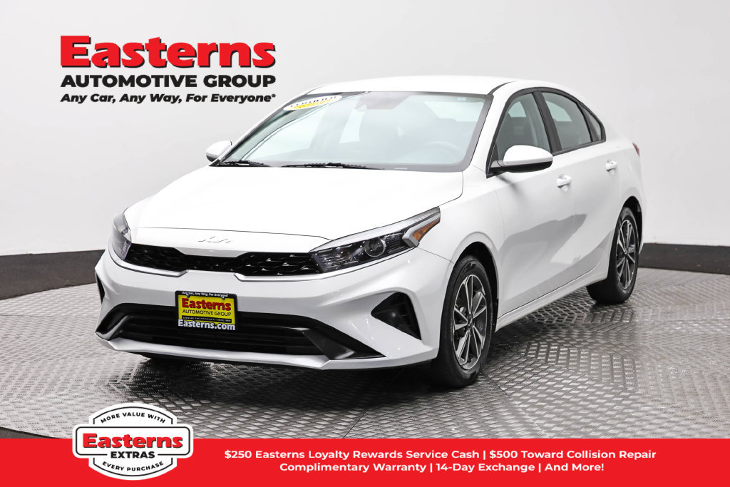 Used 2023 Kia Forte LXS FWD image 1