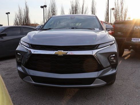 Certified 2024 Chevrolet Blazer LT w/ Convenience Package image 3