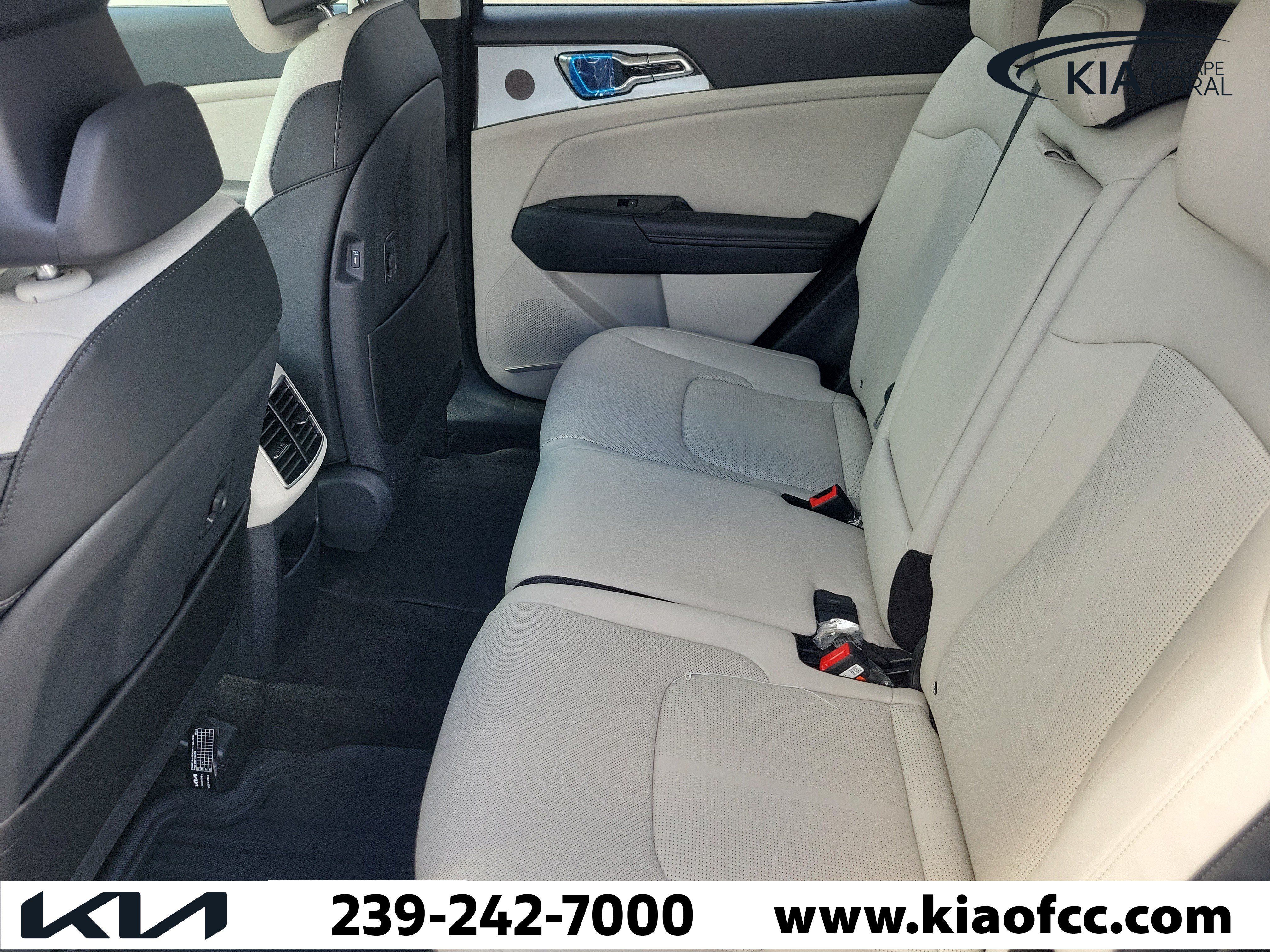 New 2027 Kia Sportage EX FWD image 13
