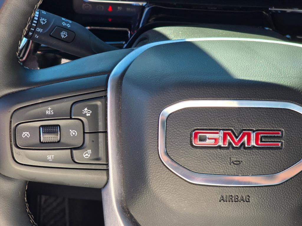 Used 2025 GMC Sierra 1500 SLT AWD/4WD image 13