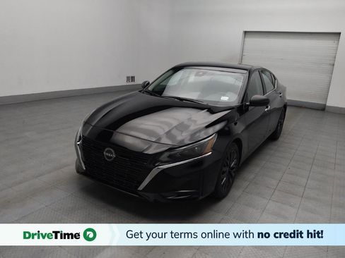 Used 2024 Nissan Altima 2.5 SV image 1