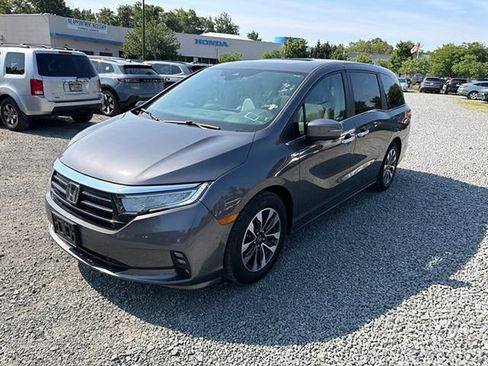Used 2023 Honda Odyssey EX-L image 3