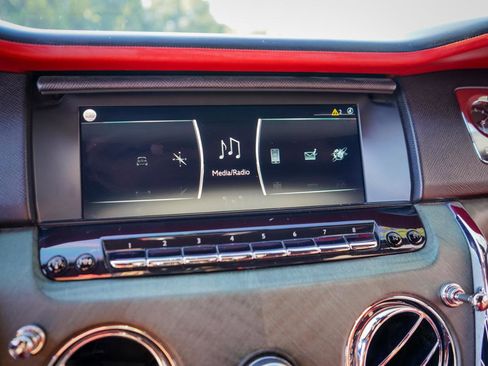 Used 2019 Rolls-Royce Cullinan AWD/4WD image 12