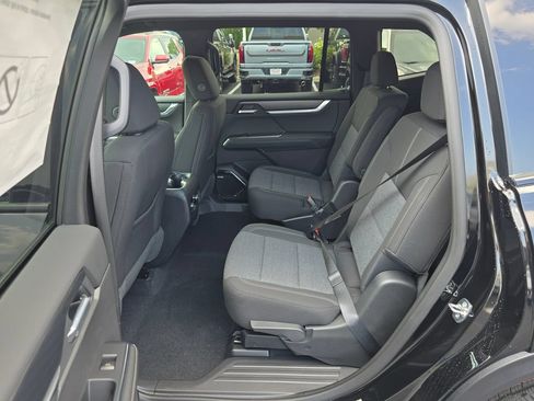 Used 2026 GMC Acadia Elevation w/ Black Edition AWD/4WD image 25