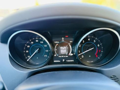 Used 2017 Jaguar XE Prestige image 19