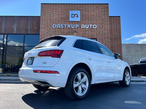 Used 2018 Audi Q5 2.0T Premium Plus w/ Premium Plus Package image 6