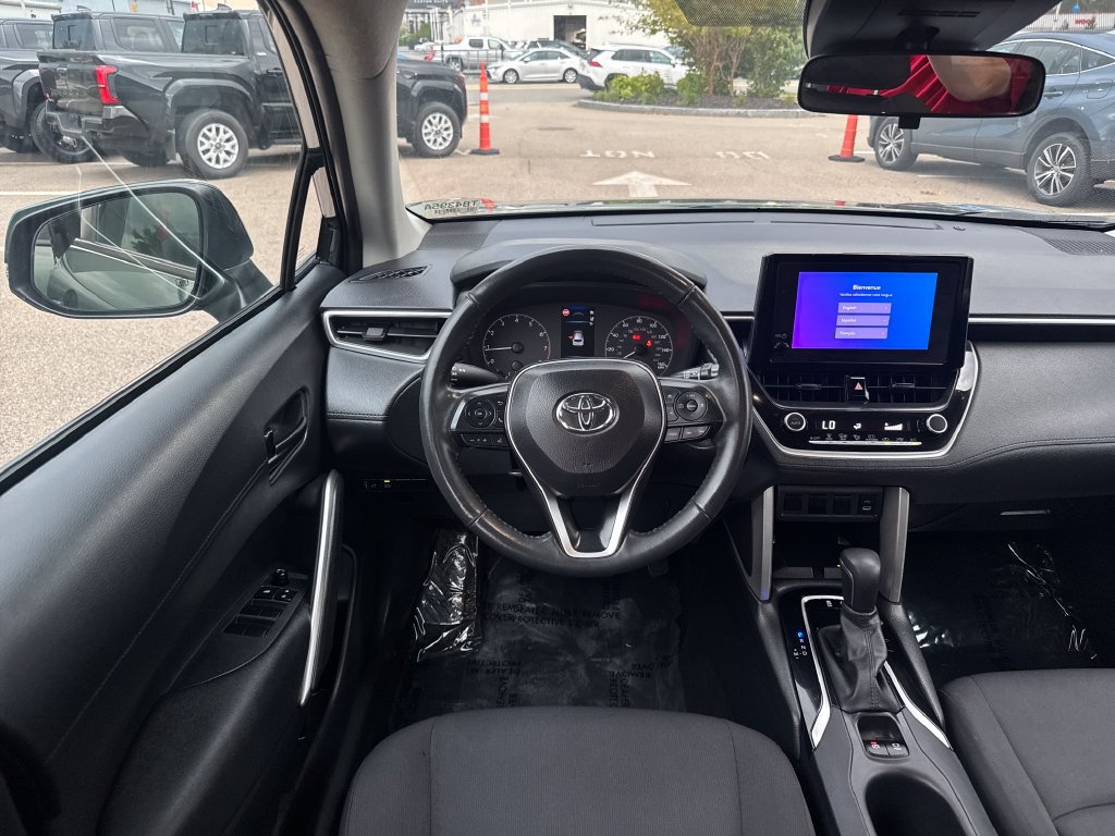 Used 2024 Toyota Corolla Cross LE w/ Moonroof Package AWD/4WD image 11