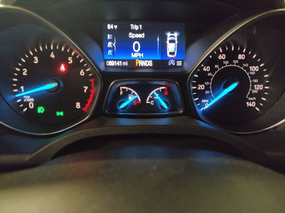 Used 2018 Ford Escape SE w/ SE Sport Appearance Package FWD image 23