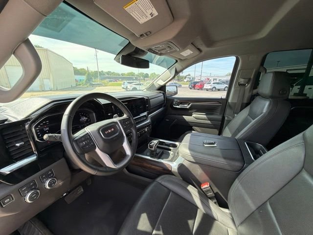 Used 2025 GMC Sierra 1500 SLT AWD/4WD image 12