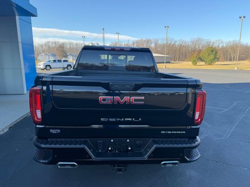 Used 2024 GMC Sierra 1500 Denali w/ Technology Package image 9