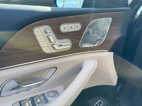 Certified 2026 Mercedes-Benz GLS 450 4MATIC image 11