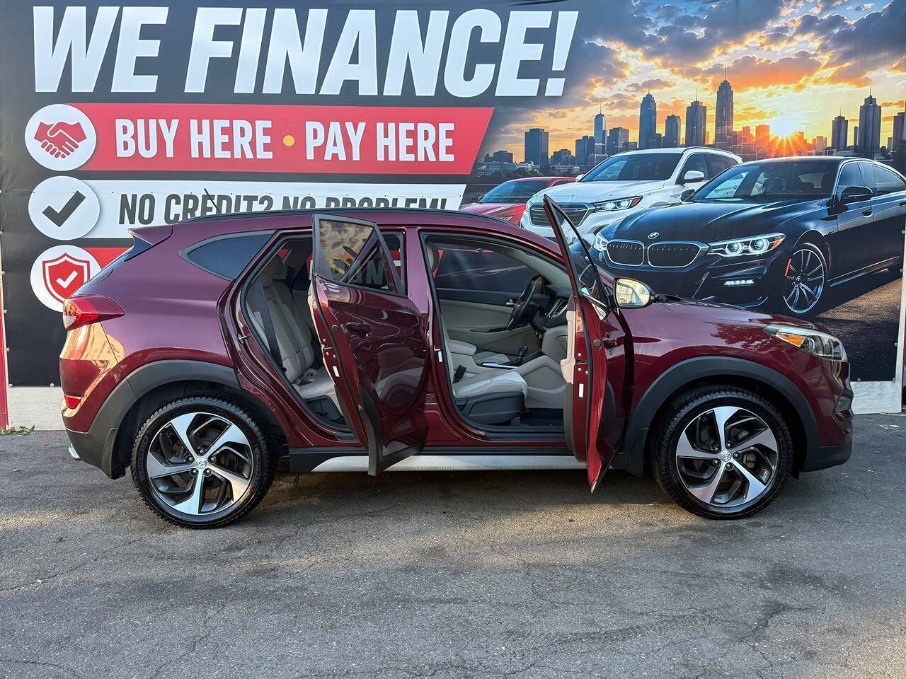 Used 2017 Hyundai Tucson Value AWD/4WD image 4