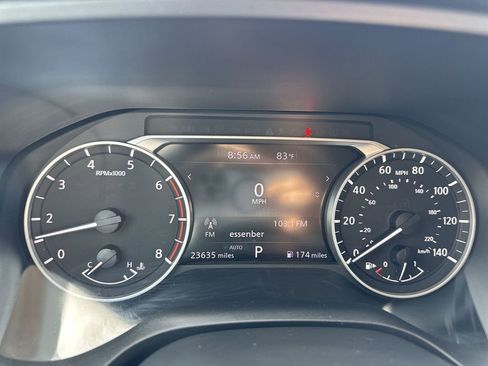 Used 2025 Nissan Rogue S AWD/4WD image 21