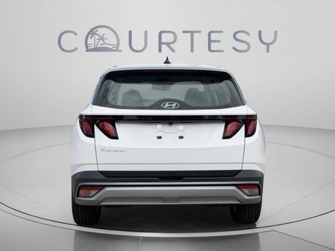New 2026 Hyundai Tucson SE FWD image 4