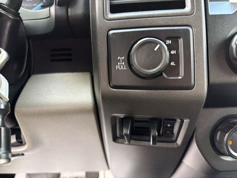 Used 2022 Ford F250 XL w/ Power Equipment Group AWD/4WD image 24
