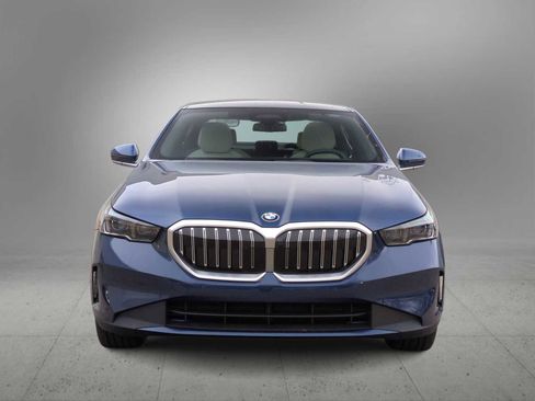 New 2026 BMW 540i xDrive image 3