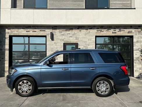 Used 2019 Ford Expedition Limited w/ Special Edition Package AWD/4WD image 6