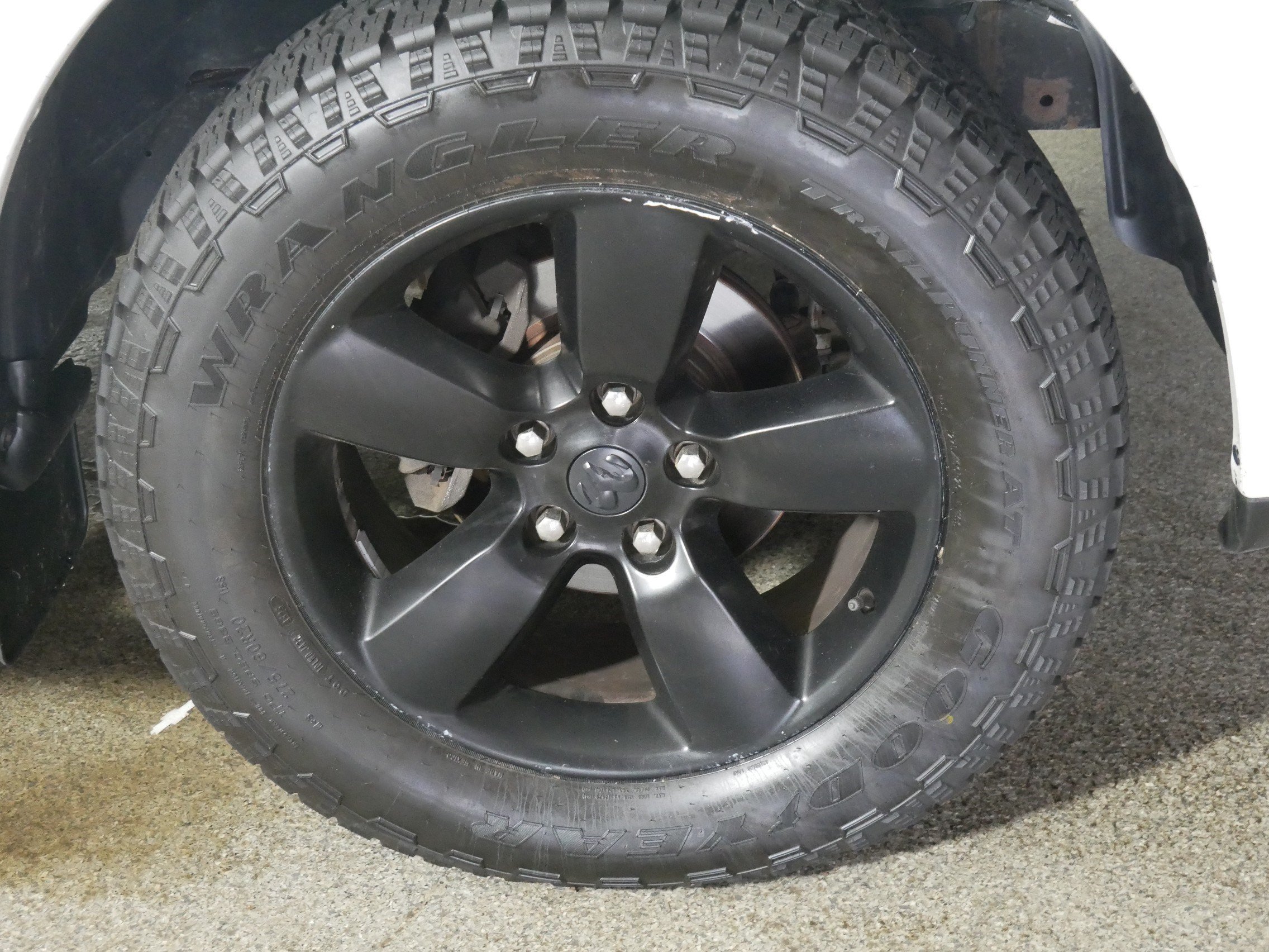 Used 2016 RAM 1500 Express AWD/4WD image 15