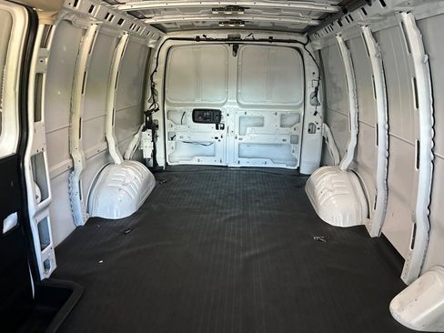 Used 2023 GMC Savana 2500 Extended w/ Driver Convenience Package image 50