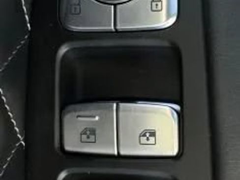 Used 2021 Genesis G70 3.3T w/ Sport Package RWD image 44