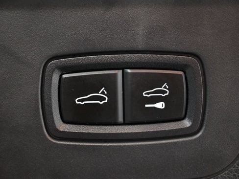 Certified 2023 Porsche Panamera 4 AWD/4WD image 34