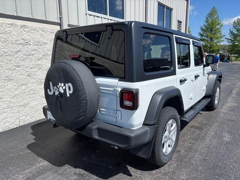 Used 2021 Jeep Wrangler Unlimited Sport w/ Cold Weather Group AWD/4WD image 3
