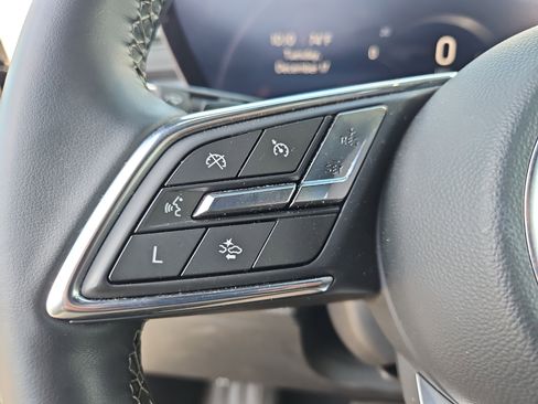 Used 2025 Buick Enclave Preferred image 22