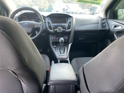Used 2018 Ford Focus SEL image 23