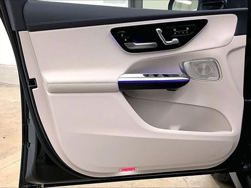 New 2026 Mercedes-Benz GLC 300 GLC 300 image 10