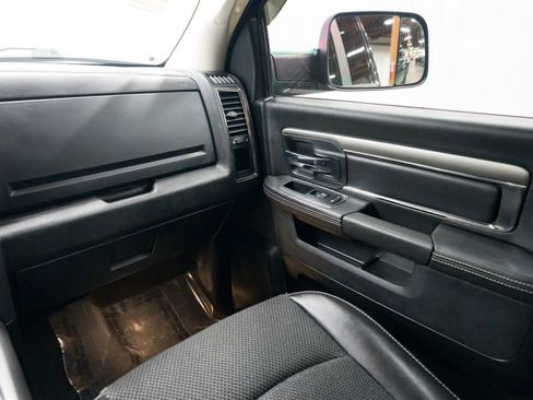 Used 2018 RAM 1500 Sport image 10