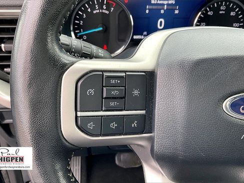 Certified 2024 Ford Expedition XLT image 17