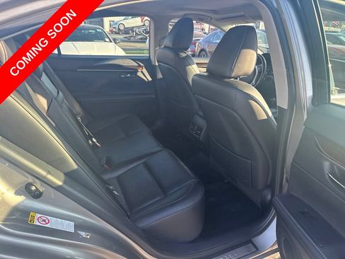 Used 2015 Lexus ES 350 w/ Luxury Package FWD image 16