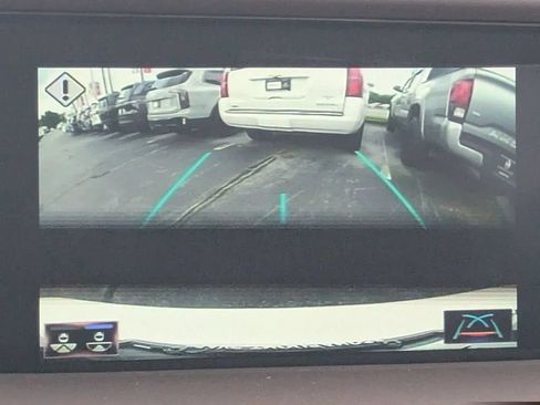 Used 2018 Lexus LS 500 w/ Accessory Package (Z2) RWD image 25