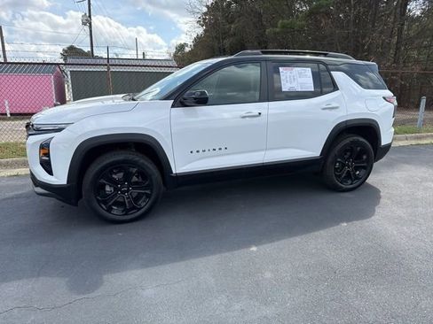 Used 2026 Chevrolet Equinox LT w/ Midnight Edition image 2