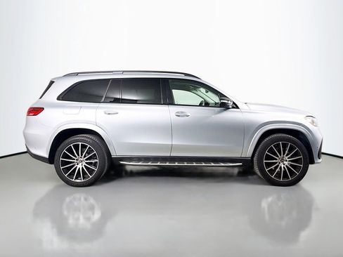 Used 2024 Mercedes-Benz GLS 450 4MATIC image 4