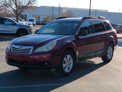 Used 2012 Subaru Outback 2.5i Premium w/ All-Weather Pkg image 10