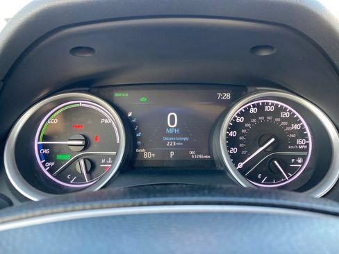 Used 2023 Toyota Camry XLE w/ Cold Weather Package FWD image 14