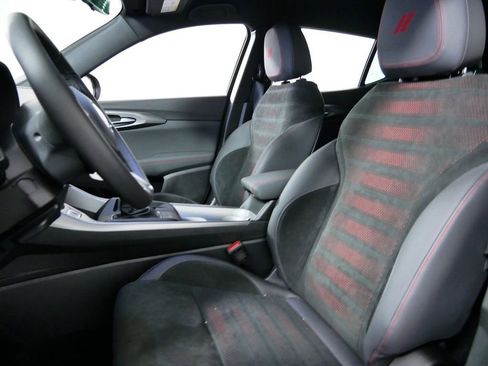 Used 2024 Dodge Hornet GT image 33