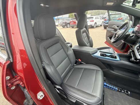Certified 2024 Chevrolet Equinox EV LT w/ LPO, Trailering Package AWD/4WD image 26