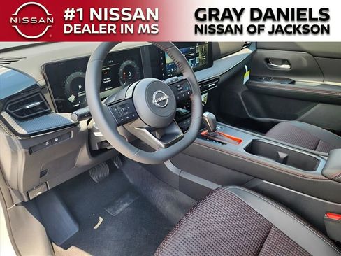 New 2025 Nissan Kicks SR w/ SR Premium Package image 11