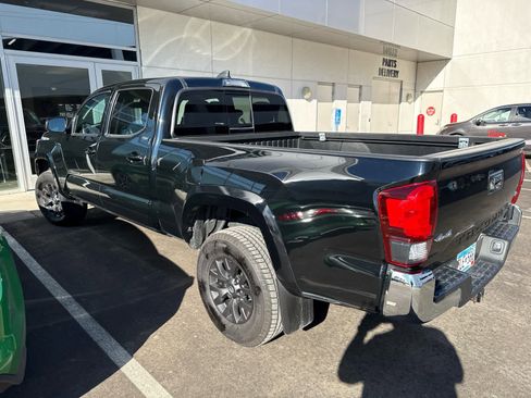 Used 2020 Toyota Tacoma SR5 image 4