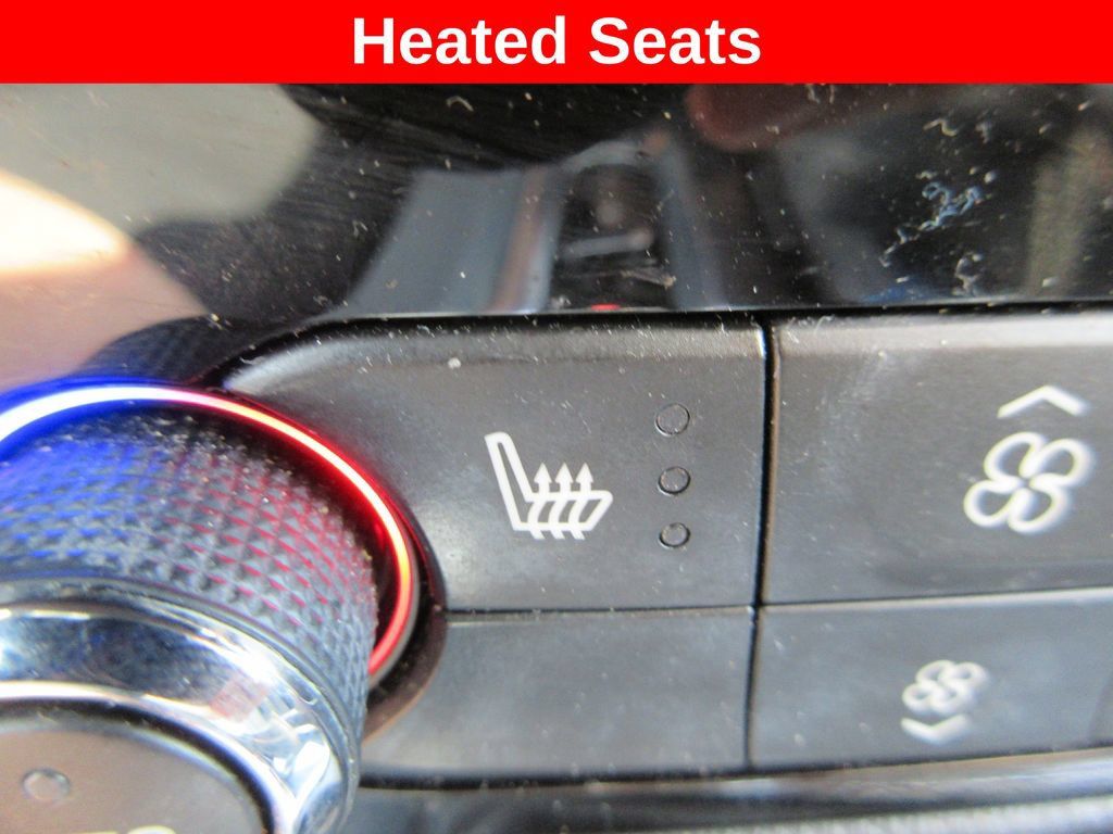 Certified 2023 Buick Enclave Essence FWD image 17
