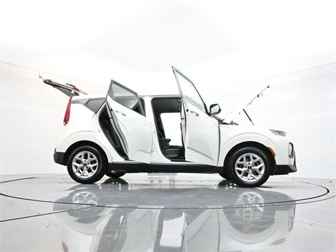 Used 2020 Kia Soul S image 39