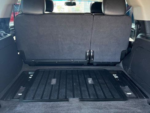Used 2013 Chevrolet Tahoe LT w/ Luxury Package AWD/4WD image 6